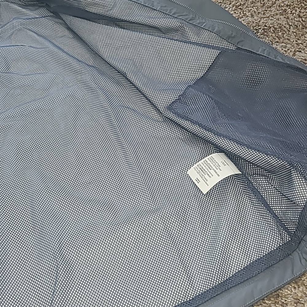 Under Armour Light Gray Hooded Windbreaker - Picture 5 of 7